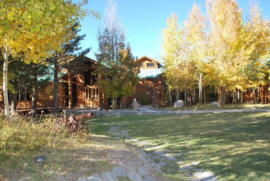 Double Eagle Resort And Spa June Lake Buitenkant foto